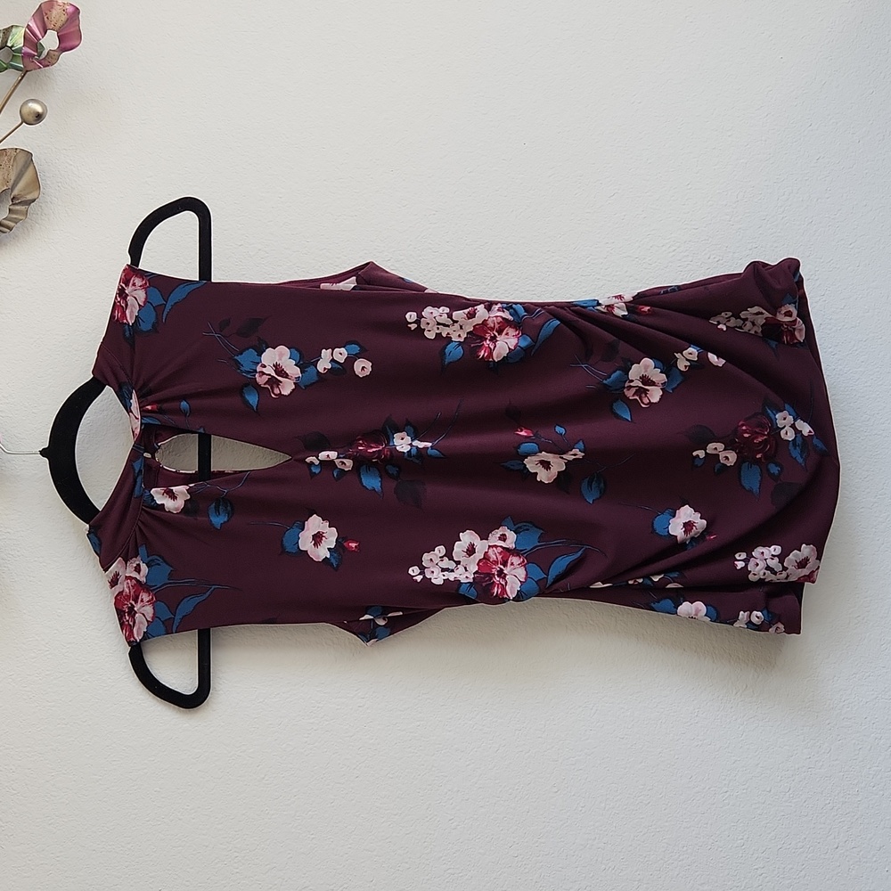 Dark purple  Peek-a-boo top